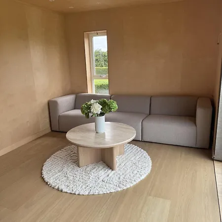 Ons 2026, Short-term Of A House In Apartmán